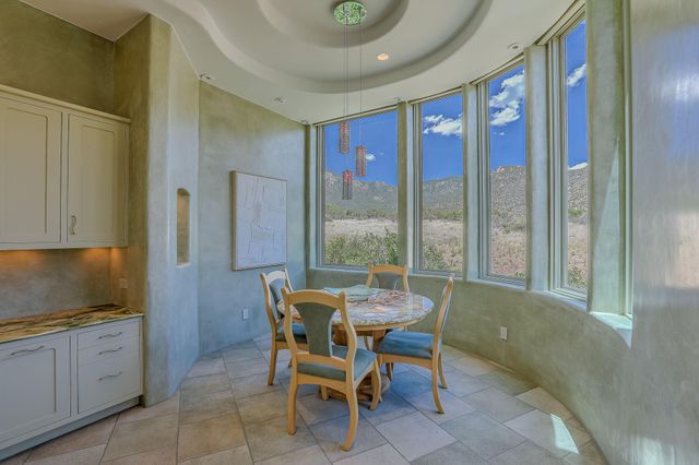 8504 Snakedance Court NE, Albuquerque, NM 87111