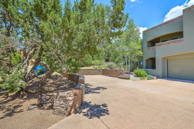 8504 Snakedance Court NE, Albuquerque, NM 87111