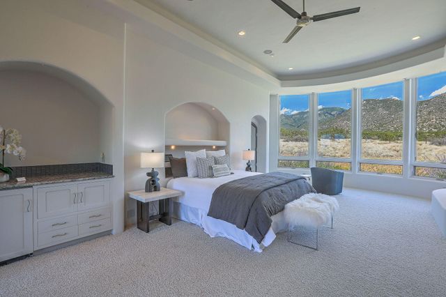 8504 Snakedance Court NE, Albuquerque, NM 87111