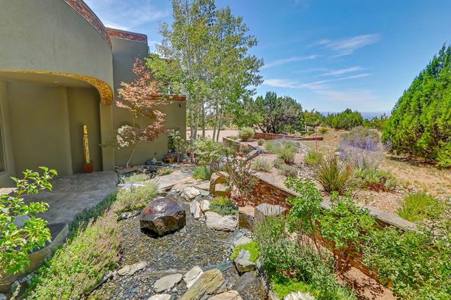 8504 Snakedance Court NE, Albuquerque, NM 87111