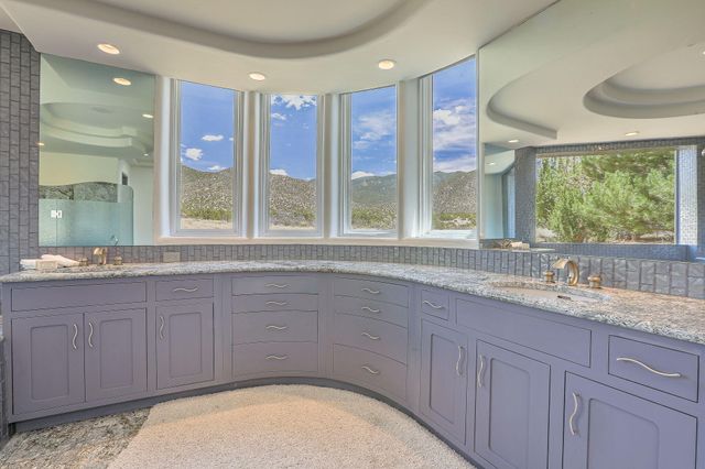 8504 Snakedance Court NE, Albuquerque, NM 87111