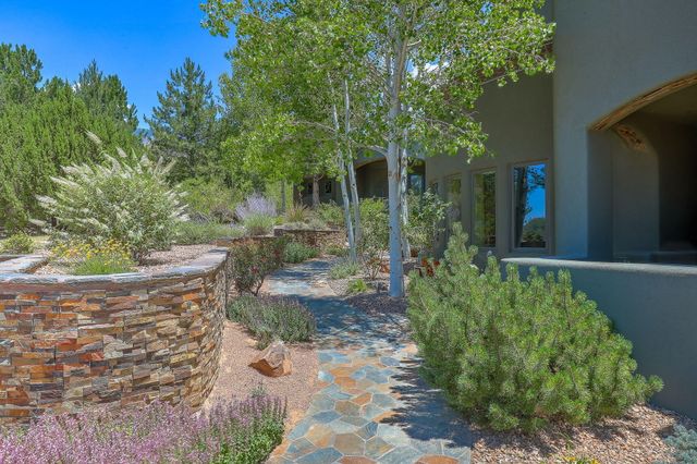 8504 Snakedance Court NE, Albuquerque, NM 87111