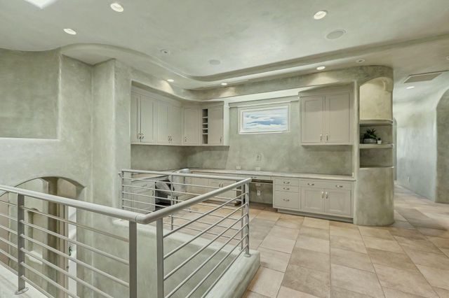 8504 Snakedance Court NE, Albuquerque, NM 87111