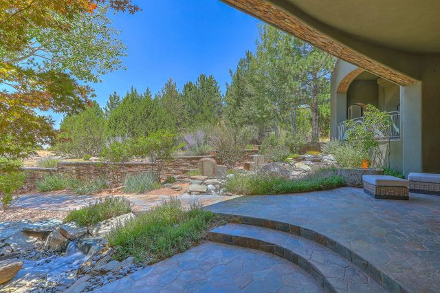 8504 Snakedance Court NE, Albuquerque, NM 87111