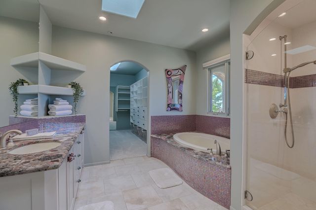 8504 Snakedance Court NE, Albuquerque, NM 87111