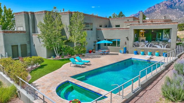 8504 Snakedance Court NE, Albuquerque, NM 87111