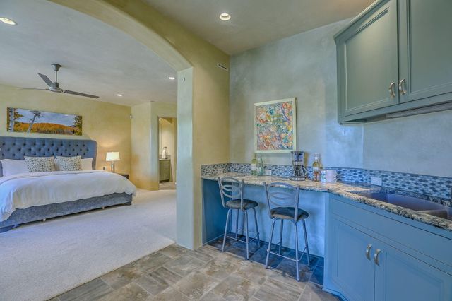 8504 Snakedance Court NE, Albuquerque, NM 87111