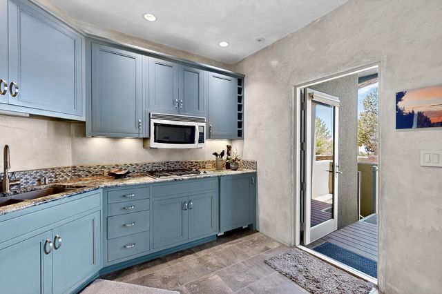 8504 Snakedance Court NE, Albuquerque, NM 87111