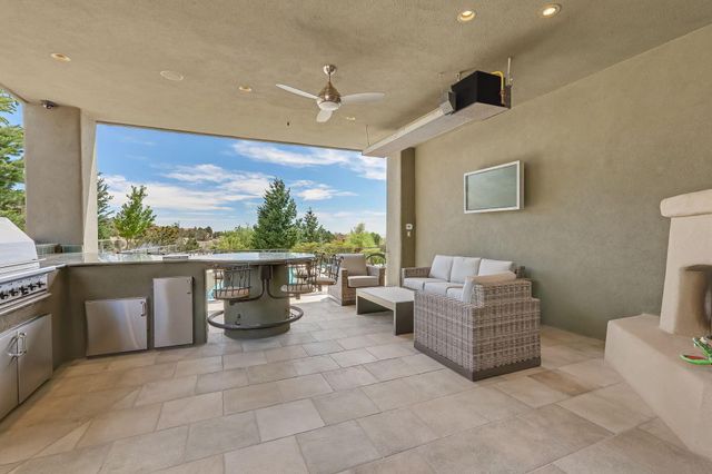 8504 Snakedance Court NE, Albuquerque, NM 87111