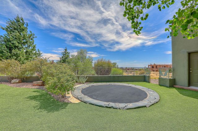 8504 Snakedance Court NE, Albuquerque, NM 87111