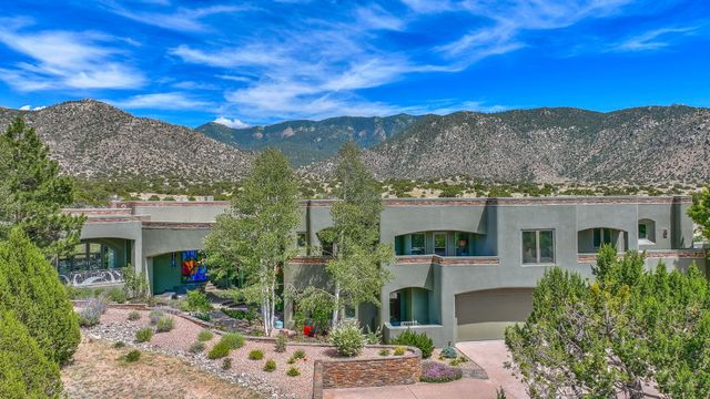 8504 Snakedance Court NE, Albuquerque, NM 87111
