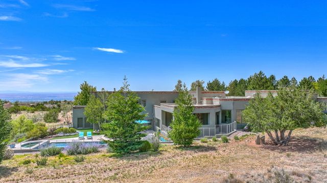 8504 Snakedance Court NE, Albuquerque, NM 87111