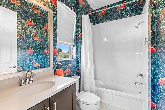 1256 TYNE LANE, Bradenton, FL 34208