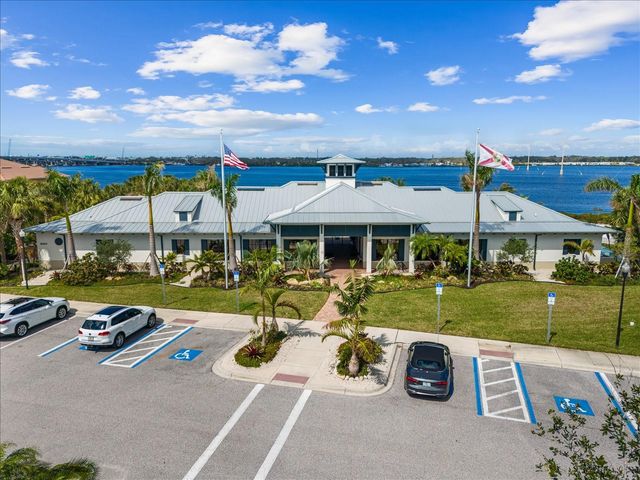 1256 TYNE LANE, Bradenton, FL 34208