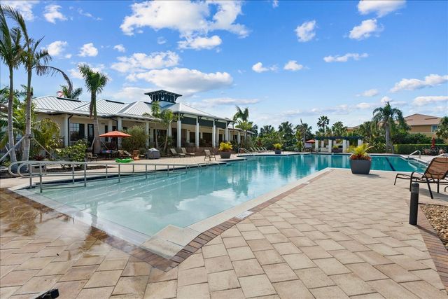 1256 TYNE LANE, Bradenton, FL 34208