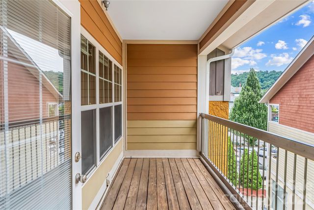 125 S Lexington Avenue 303, Asheville, NC 28801