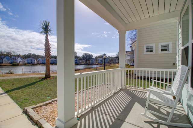 424 Bluegill Lane, Johns Island, SC 29455