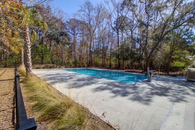 424 Bluegill Lane, Johns Island, SC 29455