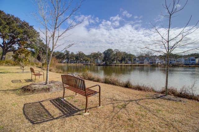 424 Bluegill Lane, Johns Island, SC 29455