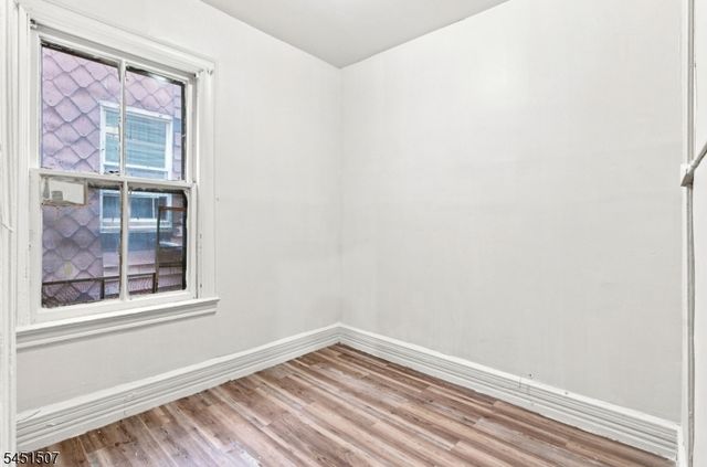 102 Claremont Ave, Jersey City, NJ 07305