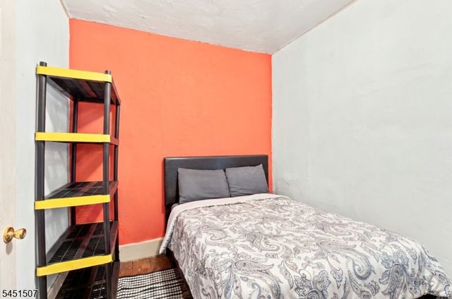 102 Claremont Ave, Jersey City, NJ 07305
