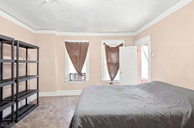 102 Claremont Ave, Jersey City, NJ 07305