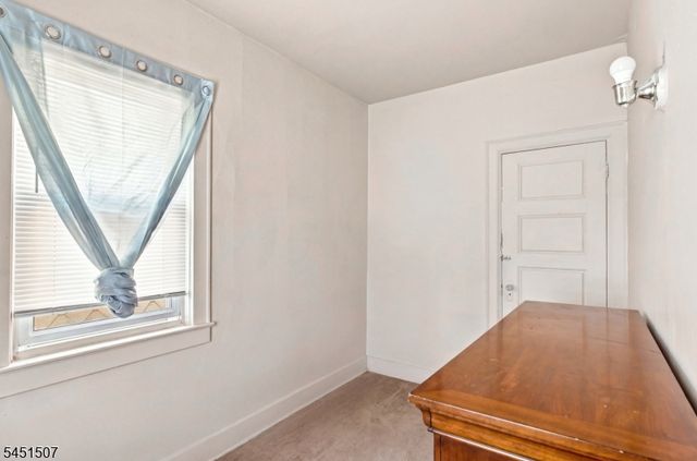 102 Claremont Ave, Jersey City, NJ 07305