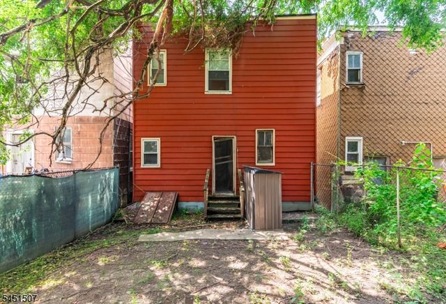 102 Claremont Ave, Jersey City, NJ 07305