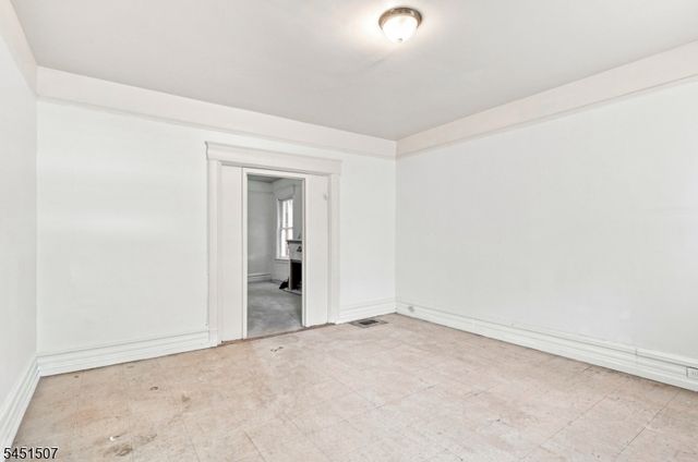 102 Claremont Ave, Jersey City, NJ 07305