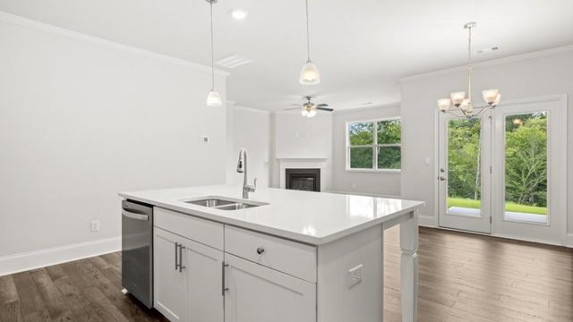 37 Lakeview Point, Dallas, GA 30157