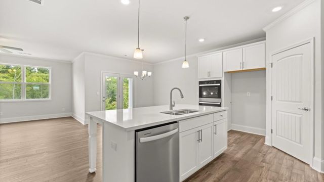 37 Lakeview Point, Dallas, GA 30157