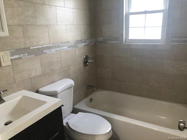 2933 Ocean Crest Boulevard, Far Rockaway, NY 11691