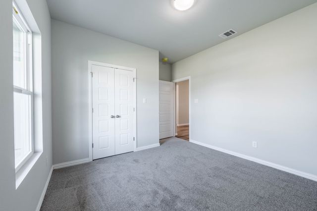 213 Marble Creek Drive, Fort Worth, TX 76131