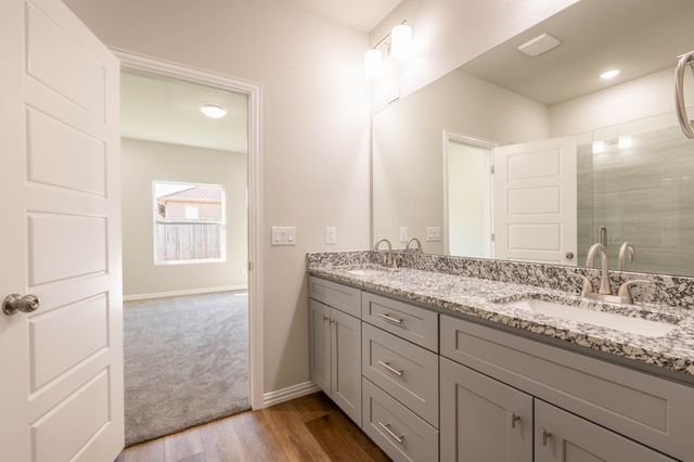 213 Marble Creek Drive, Fort Worth, TX 76131