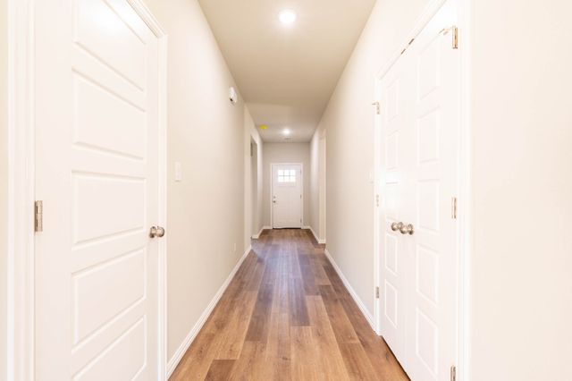 213 Marble Creek Drive, Fort Worth, TX 76131