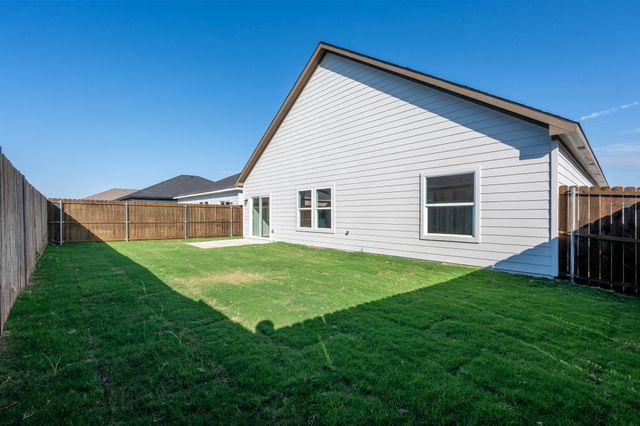 213 Marble Creek Drive, Fort Worth, TX 76131