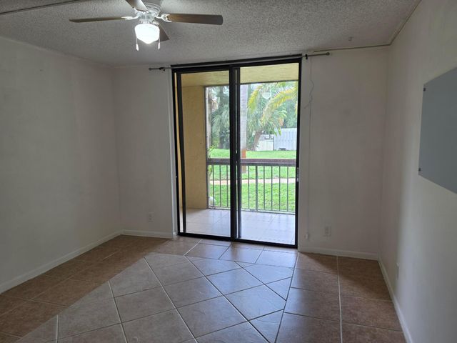 733 SE 1st Way 102, Deerfield Beach, FL 33441