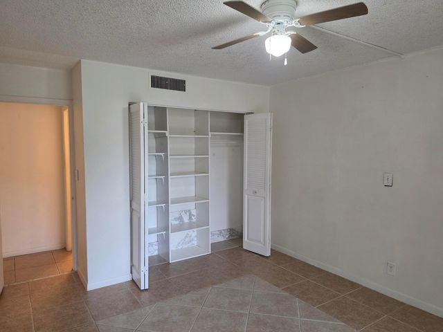 733 SE 1st Way 102, Deerfield Beach, FL 33441