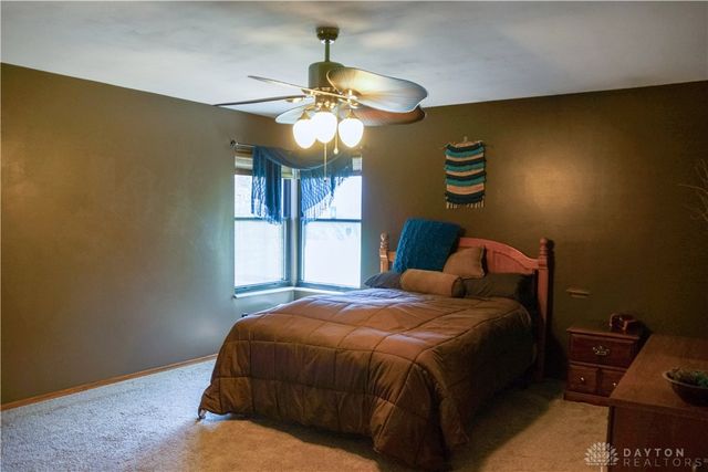 6652 Loblolly Drive, Huber Heights, OH 45424