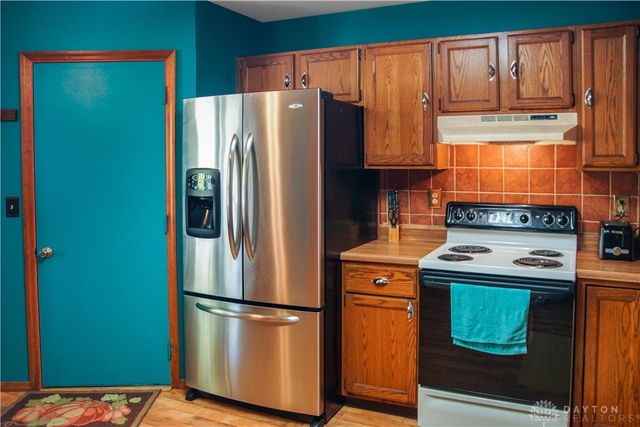 6652 Loblolly Drive, Huber Heights, OH 45424