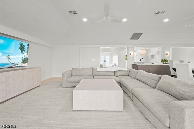 1146 Golden Olive CT, Sanibel, FL 33957