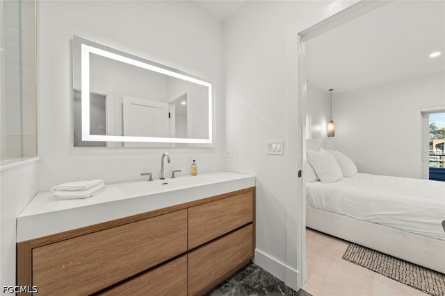 1146 Golden Olive CT, Sanibel, FL 33957