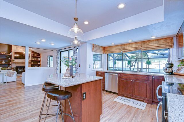 819 BLUEGRASS LANE, Brandon, FL 33510