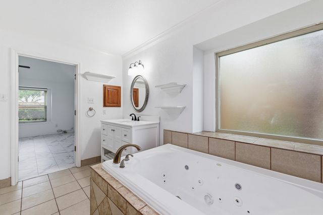 4134 Woodland Court, Grapevine, TX 76051