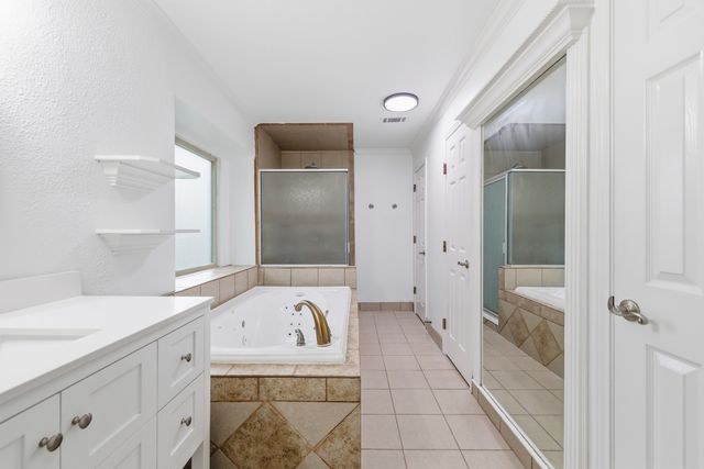 4134 Woodland Court, Grapevine, TX 76051