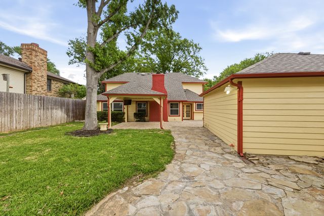 4134 Woodland Court, Grapevine, TX 76051