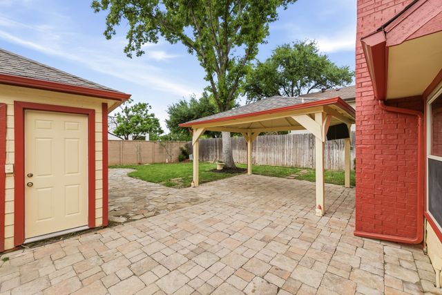 4134 Woodland Court, Grapevine, TX 76051