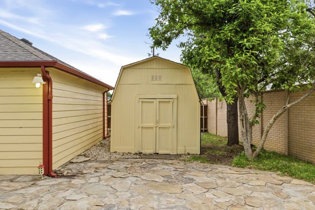 4134 Woodland Court, Grapevine, TX 76051