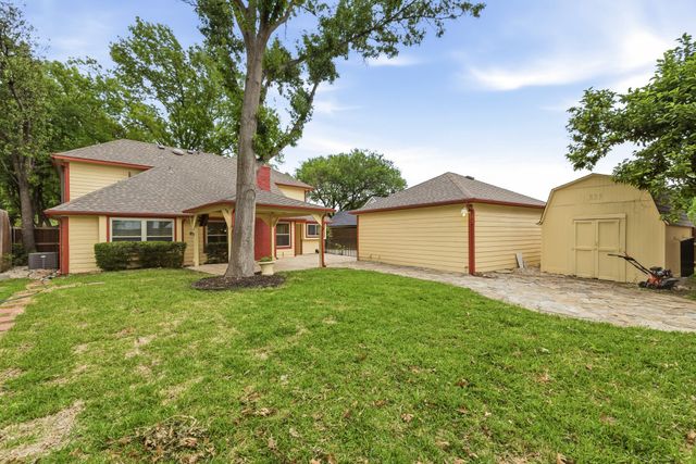 4134 Woodland Court, Grapevine, TX 76051