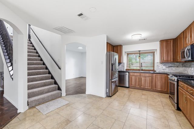 4134 Woodland Court, Grapevine, TX 76051